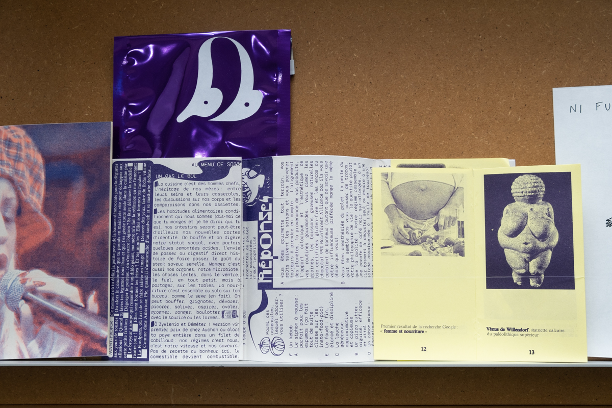 Mona Hackel et Chloé Delchini, bb, fanzine féministe, n°1, 2021